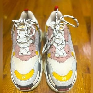 Balenciaga Triple S - women’s size 39 white multi